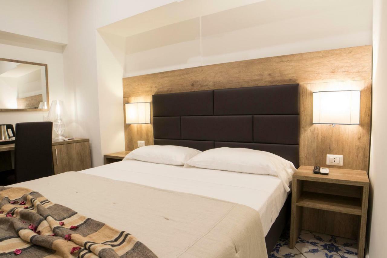 Morelli Suite Napels Buitenkant foto